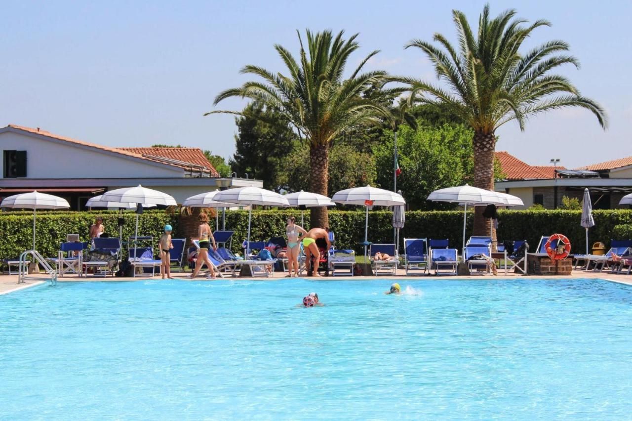 Apartment In Cecina Mare With Outdoor Pool Marina di Cecina Esterno foto