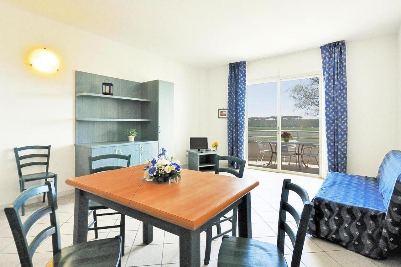 Apartment In Cecina Mare With Outdoor Pool Marina di Cecina Esterno foto