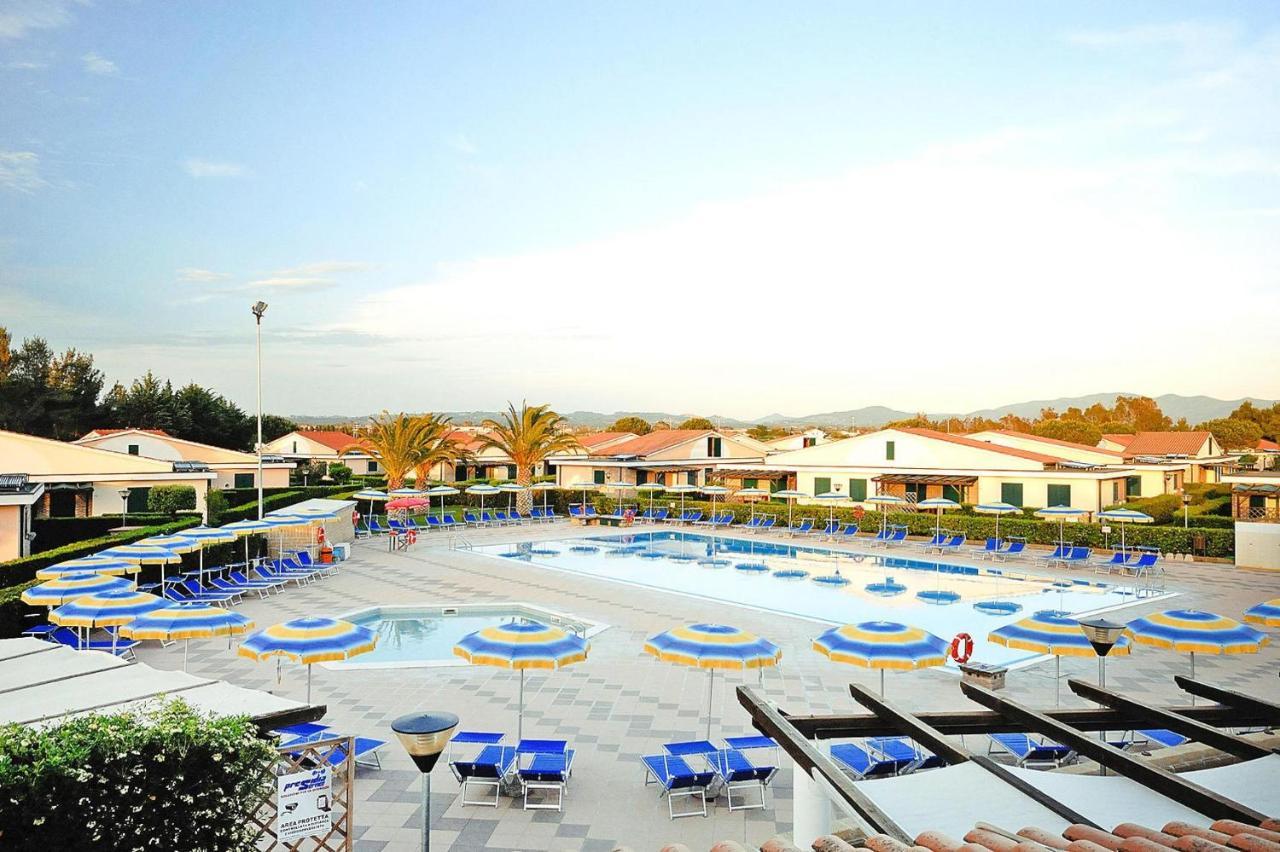 Apartment In Cecina Mare With Outdoor Pool Marina di Cecina Esterno foto