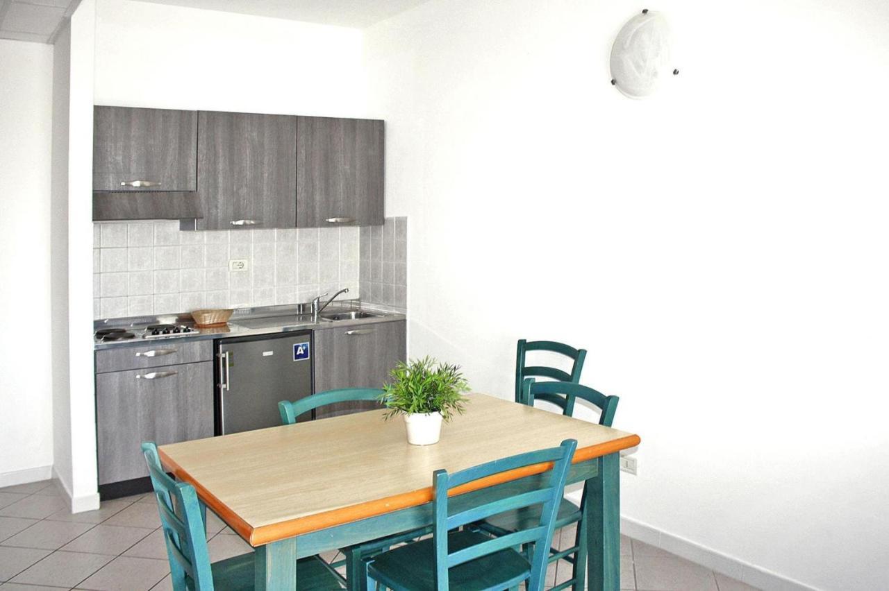 Apartment In Cecina Mare With Outdoor Pool Marina di Cecina Esterno foto