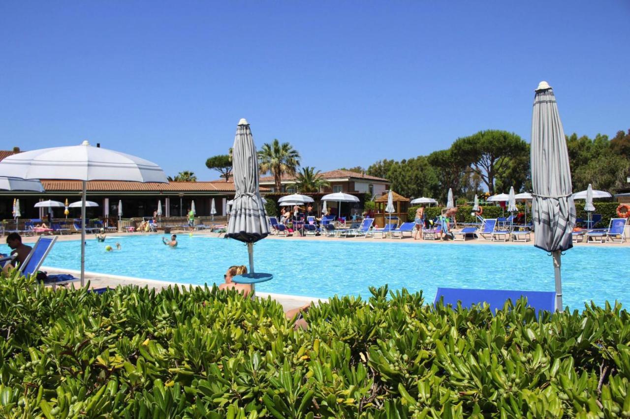Apartment In Cecina Mare With Outdoor Pool Marina di Cecina Esterno foto